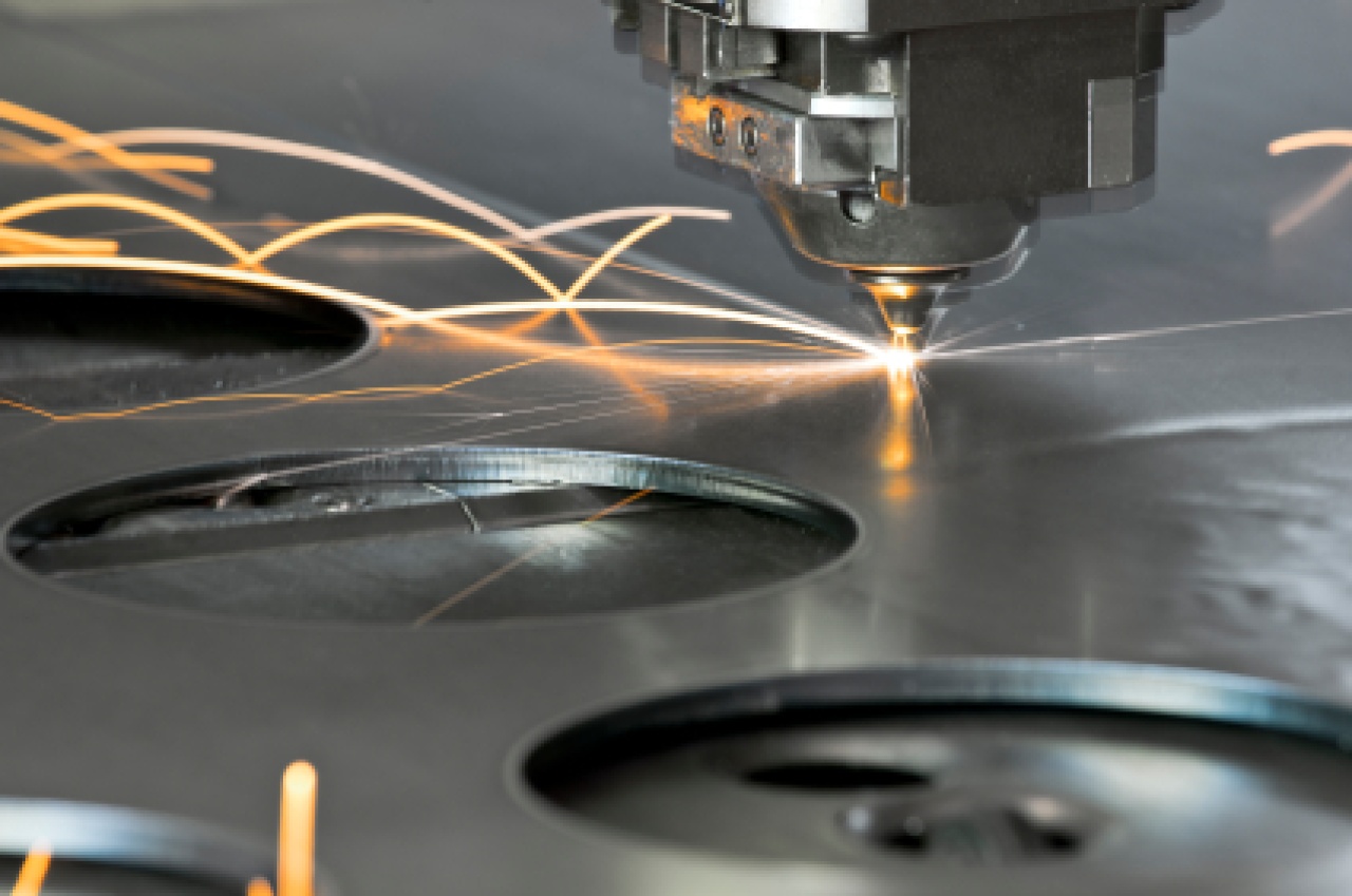 laser-cutting-steel-1.jpg